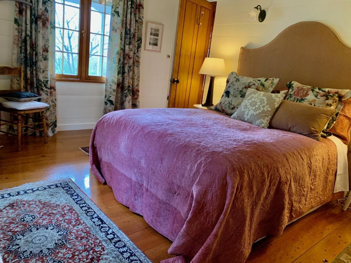 Mill Cottage - Boutique Accommodation And Garden Akaroa Buitenkant foto