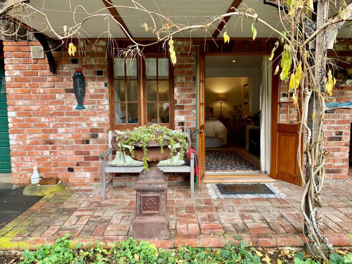 Mill Cottage - Boutique Accommodation And Garden Akaroa Buitenkant foto